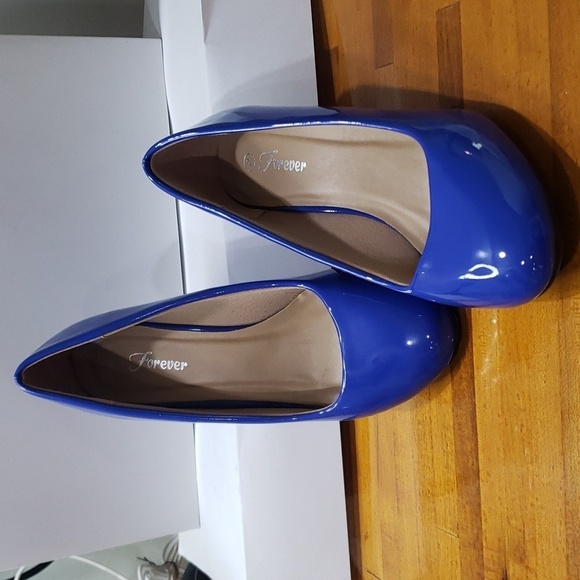 Forever Women's DORIS-22  Faux Leather; Mid Heel; Round Toe Wedge Pumps. Size 8 - Picture 1 of 9